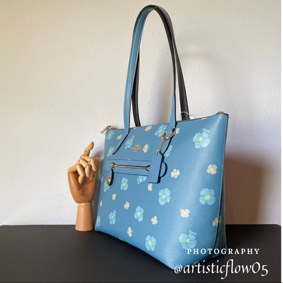 NEW! Coach Taylor Pansy Tote & Selena Gomez Charm! - Picture 3 of 16